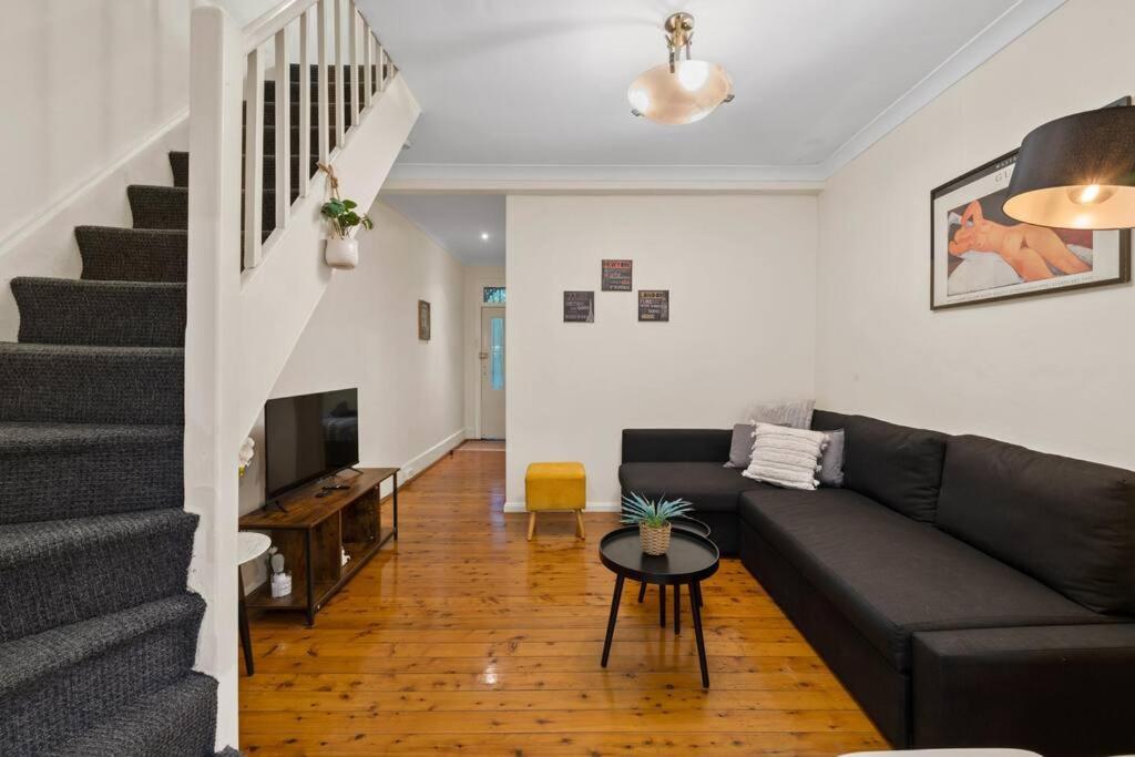 Ferienhaus Facilitated 4 Bedroom House & Icc&darling Harbour-8 Mins Walk *
